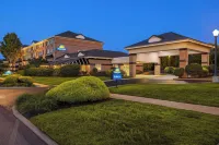 Days Inn by Wyndham Hershey - Gym
