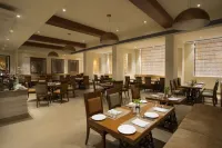 Singhania Sarovar Portico - sarapan