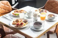 라이즈 어반 아트 호텔 - 조식 운영