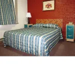 Hotel Ste-Catherine Hotels in Longueuil