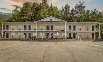 Bay Inn of Petoskey