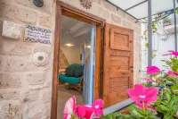 TD Casa Reina in the Historic Center with Terrace