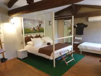 Logis Domaine de Peyrolade Hotels in Daux