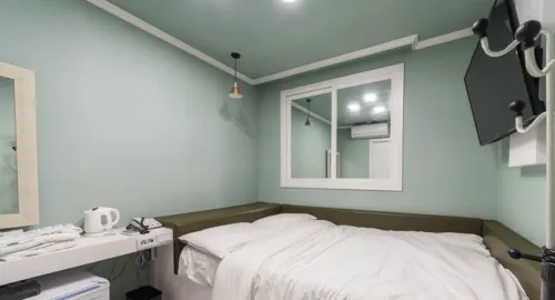 Inn Hotel