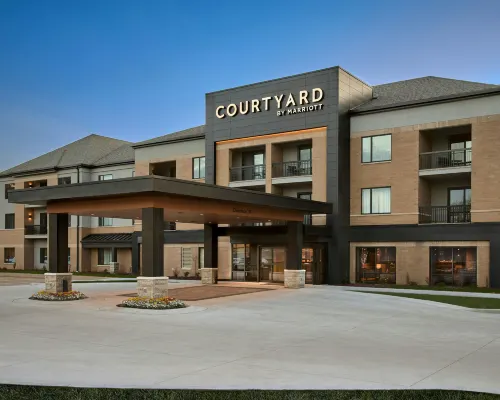 Courtyard Wausau Hotels in Marathon County