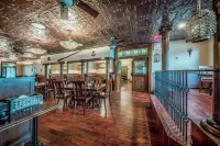 The Roxy Cape Vincent Hotels in Cape Vincent