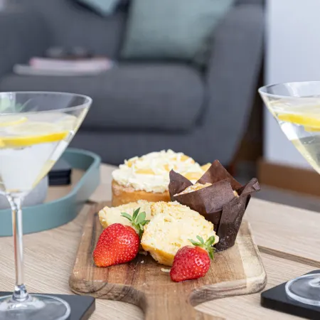 Greenacre - Close to Beaches with Hydropool Spa