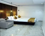 BOSTON HILLS RESORT & HOTEL LTD - 3 stelle