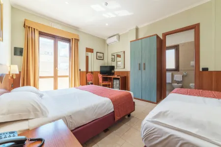 Hotel Riviera Fiumicino Отели в г. Фьюмичино