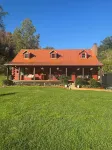 Log Cabin in the Field - Pet friendly