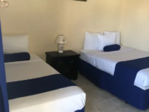 Coningsby Inn Hotels in Belize City