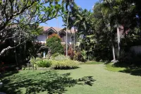 Domicilio Lorenzo Hotel in zona Iglesia Ni Cristo Lokal Ng Tulip Drive
