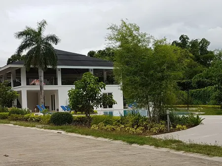 3 Bedroom Home at Batangas City Philippines Pontefino