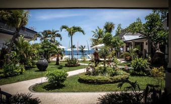 Kelapa Lovina Beach Villa