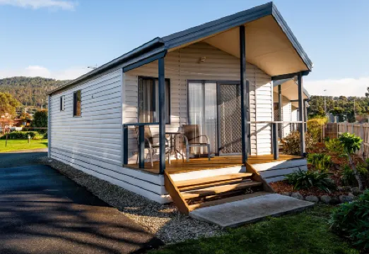 Snug Beach Cabin and Caravan Park