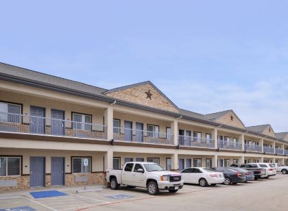 Americas Inn & Suites IAH North