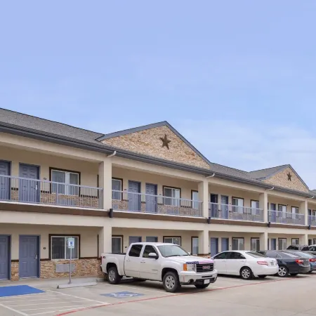 Crystal Inn & Suites IAH Humble