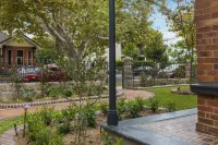 Dalziel Lodge Hotels in North Sydney