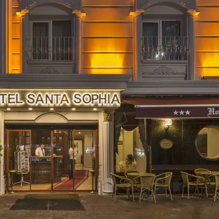 Santa Sophia Hotel - İstanbul Отели рядом с достопримечательностью «Гранд-базар»