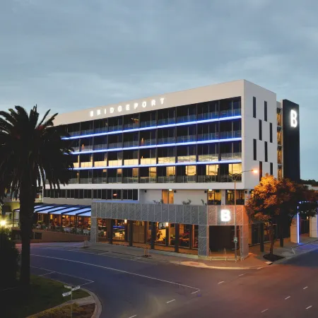 Bridgeport Hotel