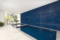 H2 Platinum Lourdes - piscina