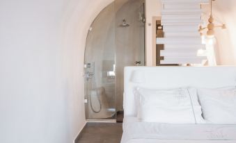 Aperto Suites - Adults Only