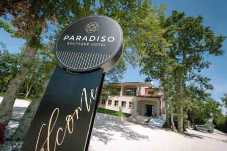Boutique Hotel Paradiso Отели рядом с достопримечательностью «Porec Old Town»