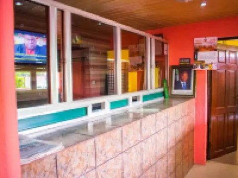 Divine Fountain Agidingbi โรงแรมในOjodu