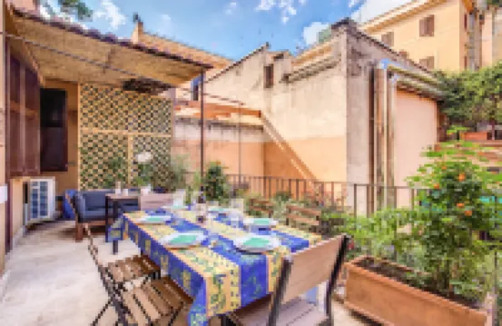 ตริโตเน ท็อป เฮาส์ โรงแรมใกล้น้ำพุเทรวี