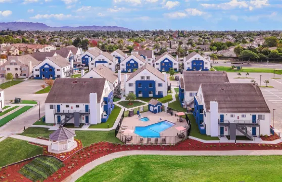 奧克斯納德 - 裏弗裏奇駐橋套房酒店