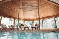 Ann Arbor Regent Hotel and Suites - piscina