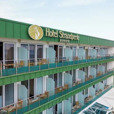 Hotel Strandperle Отели в г. Куксхафен
