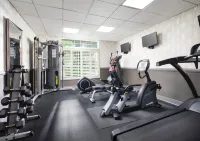 West Inn & Suites - Gym