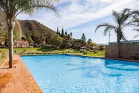 Montagu Springs Resort Отели рядом с достопримечательностью «Aquila Private Game Reserve»
