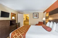 Rodeway Inn & Suites Canyon Lake-Menifee West Hotels near Woods Corner el Taco Borracho
