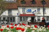 Best Western the Ship Hotel فنادق في ويبريدج