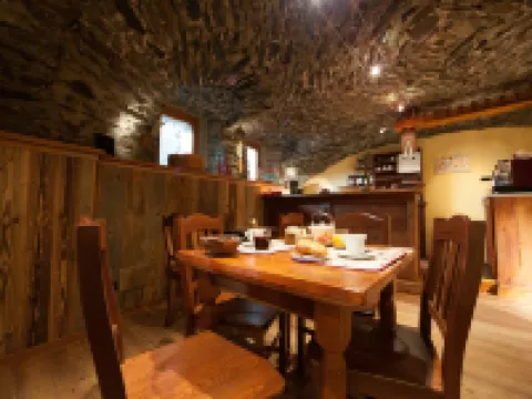 德蒙塔涅小型公寓 喇沙酒店