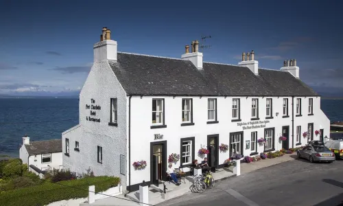 Port Charlotte Hotel
