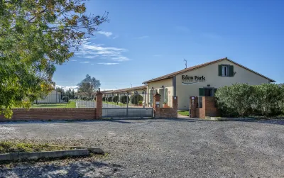 Eden Park Resort Hotel in zona Istituto Suore Oblate di Sant'Antonio di Padova