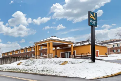 Quality Inn Hotels near Pittsburg