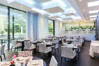 Le Royal Hotels & Resorts Luxembourg - servizio colazione