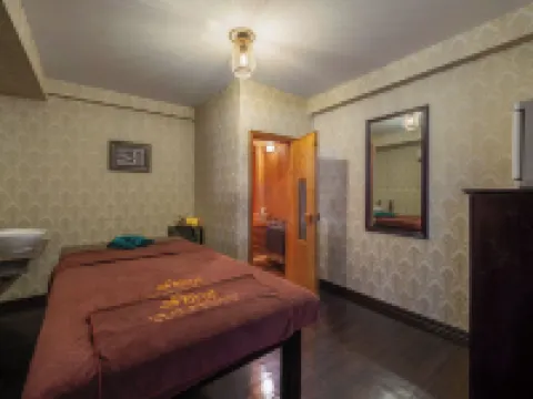 Vina Spa Hotel = โรงแรม วีนา สปา โรงแรมในเว้