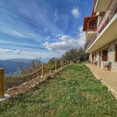 AlmondHouse Suites with Fireplace - Adults Only