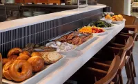 The Paramount Hotel - breakfast