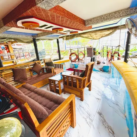 Sreekrishna Houseboat C/o Sreekrishna Ayurveda Panchakarma Centre