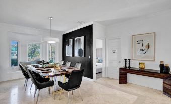 7 Br Intercostal Beauty with Heated Pool