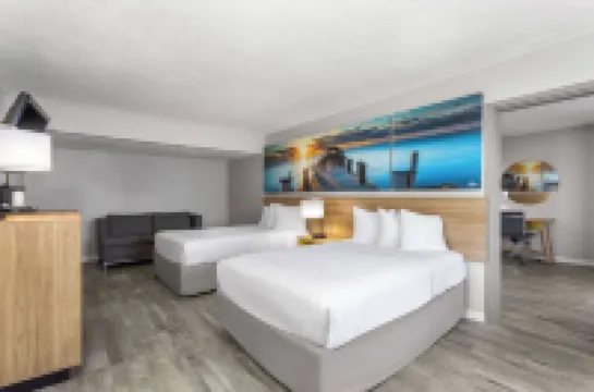 デイズ イン バイ ウィンダム ワイルドウッド I-75