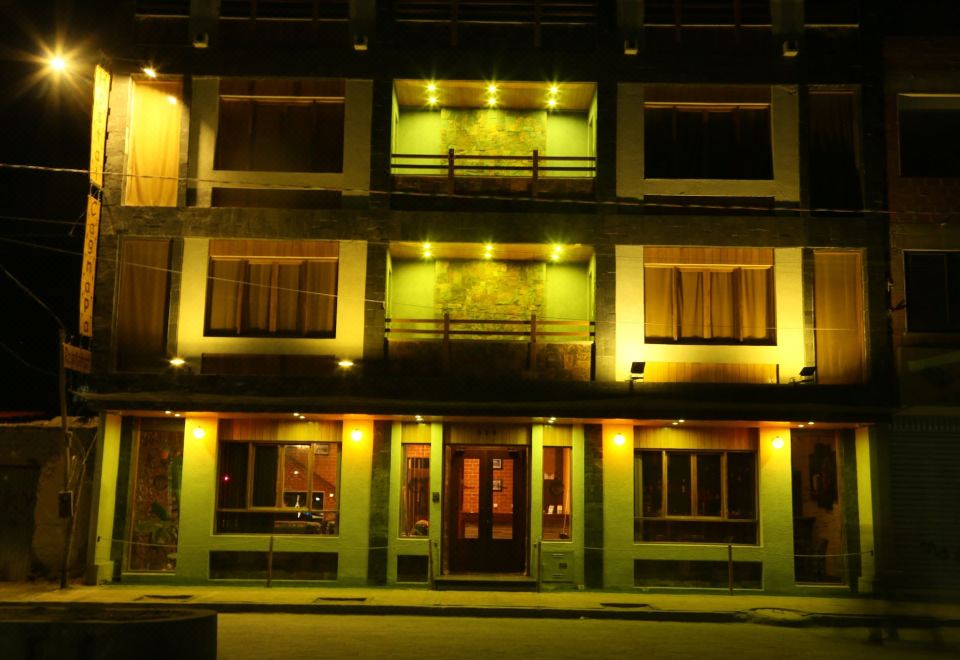 2. 호스탈 카그나파..