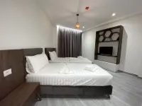 The Honeycomb Boutique Hotel Hotels in Spille