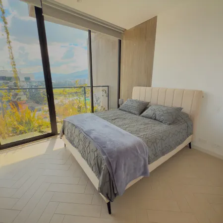 Apartamento en El Edificio más Alto UIO